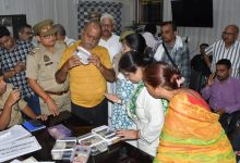 Photo of जेवरों को गलाकर सोने के बिस्कुट में बदला, 150 कैमरे खंगालकर चोरों तक पहुंची पुलिस