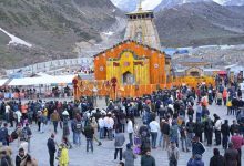 Photo of चारधाम यात्रा: भारी बारिश से थम गई यात्रा की रफ्तार, दो सप्ताह में पांच गुना कम हुए श्रद्धालु