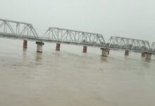 Photo of बदायूं में खतरे के निशान से ऊपर बह रही गंगा, चार गांव खाली कराने की तैयारी