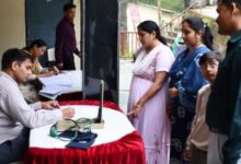 Photo of अल्मोड़ा: स्वास्थ्य शिविर में दिया महिलाओं और बच्चों को परामर्श