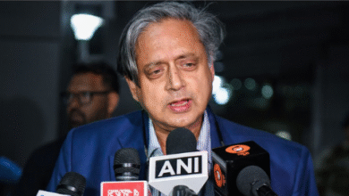 Photo of ‘पीएम मोदी संविधान को पवित्र मानते हैं’, थरूर बोले- पार्टी नेतृत्व के सामने रखूंगा अंदर के मतभेद