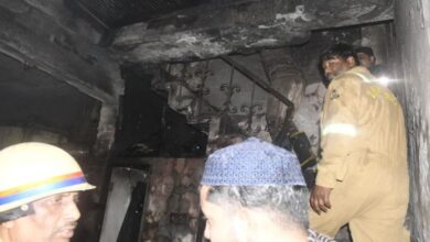 Photo of  मेरठ में कपड़ा कारोबारी के मकान में लगी भीषण आग