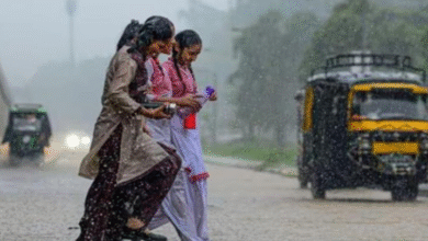 Photo of उत्तर प्रदेश में मौसम ने बदला अपना रंग! 17 और 18 फरवरी को इन इलाकों में बारिश का तांडव
