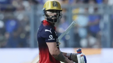 Photo of विराट कोहली की चोट से बेंगलुरु को लगा बड़ा झटका, क्या अगले मैच से होंगे बाहर?