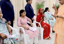 Photo of सीएम का जनता दर्शन: मां के साथ पहुंची बेटी, कहा- 12वीं में अच्छे अंक हैं, बीटेक करना चाहती हूं…